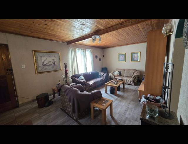 4 BEDROOM FREEHOLD FOR SALE IN ELANDSPARK